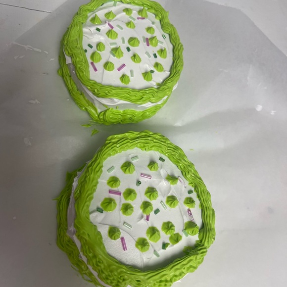 (4) GRINCH Faux Ornaments - Picture 4 of 7